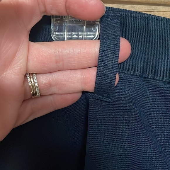 Chaps size 34 Navy Flat Front Golf Shorts with Front and Back Pockets - Picture 6 of 10